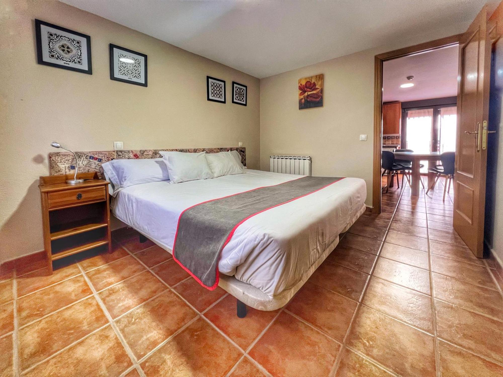 Hostal La Colmena Vicolozano Exterior photo